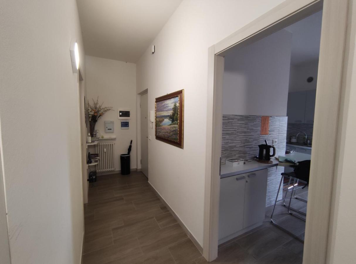 Arno Rooms Verona Esterno foto